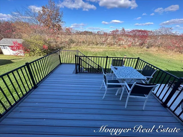 $685,000 | 1791 68th Street Southwest, Byron Center, MI 49315