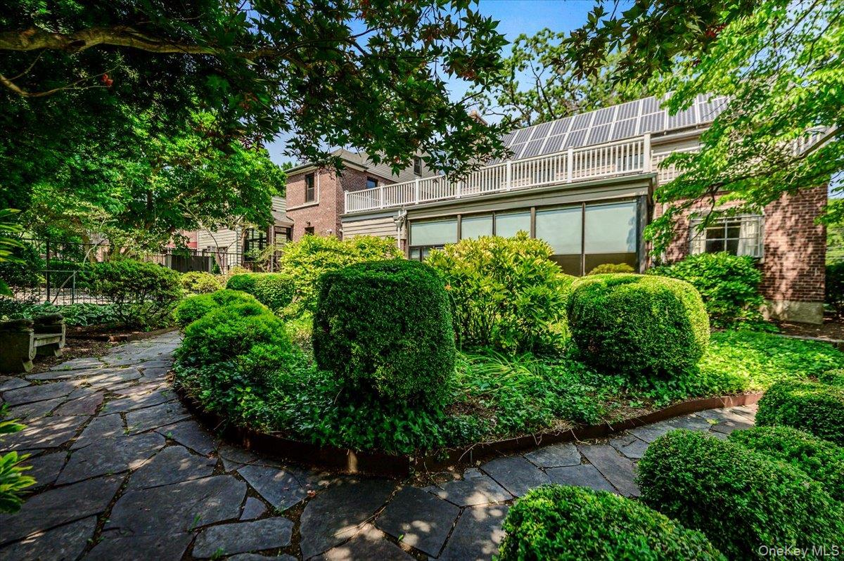 1264 Rhinelander Avenue Bronx, NY 10461 - Photo 43 of 50