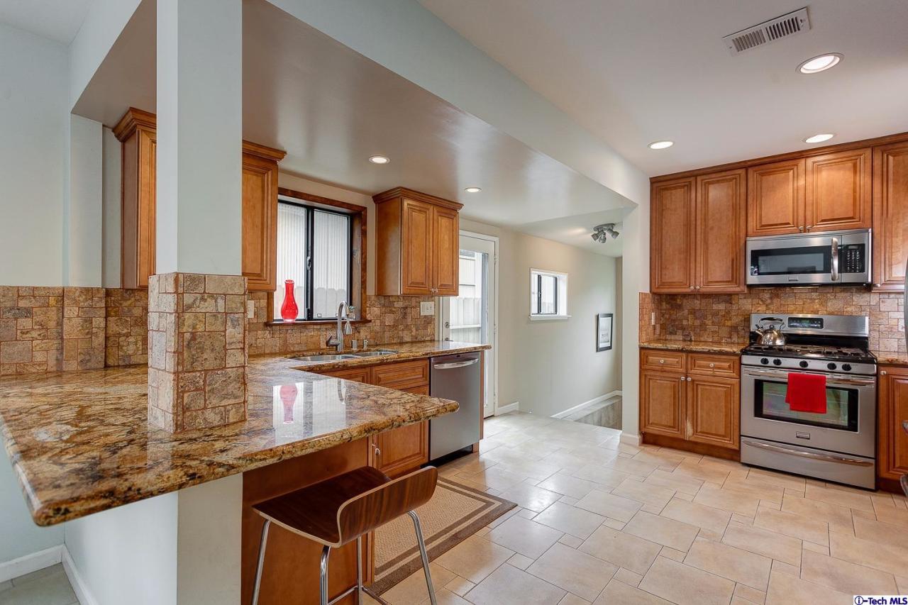 355 Sycamore Glen Pasadena, CA 91105 - Photo 11 of 28 Additional Photo