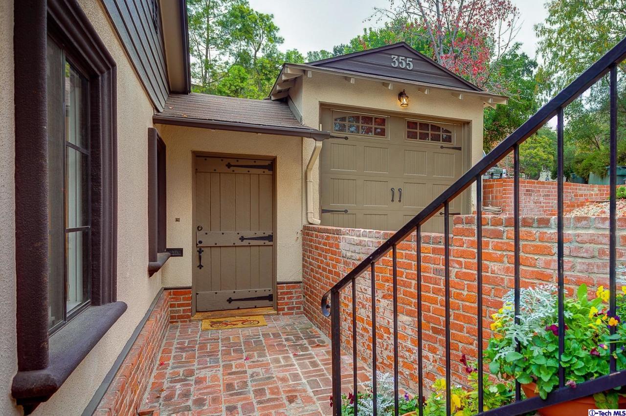 355 Sycamore Glen Pasadena, CA 91105 - Photo 3 of 28 Additional Photo