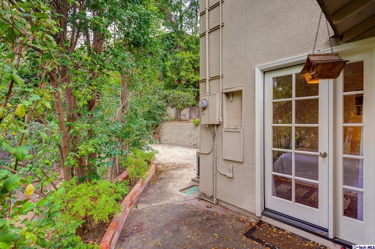 355 Sycamore Glen Pasadena, CA 91105 - Photo 26 of 28 Additional Photo