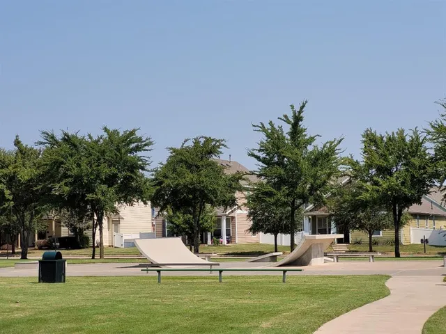 $2,095 | 8934 Stallings Drive, Providence Village, TX 76227