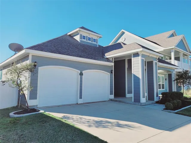 $2,095 | 8934 Stallings Drive, Providence Village, TX 76227