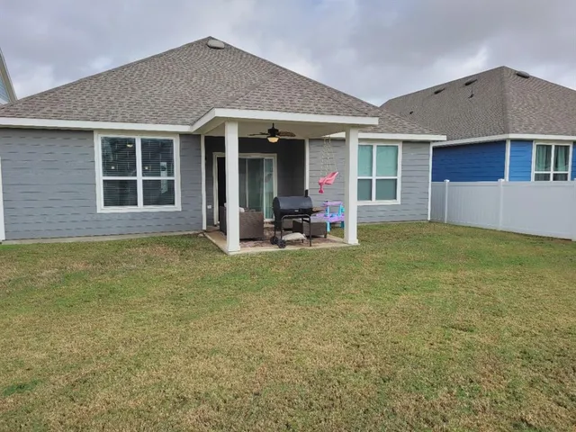 $2,095 | 8934 Stallings Drive, Providence Village, TX 76227