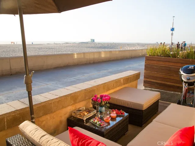 a view of a outdoor space with seating area