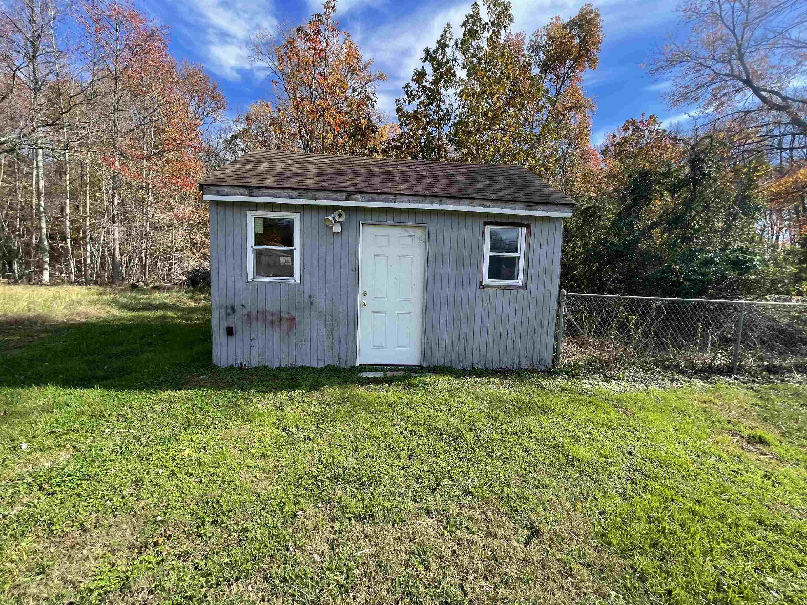 1658 North Port Norris, NJ 08349 - Photo 32 of 34 a backyard of a house with lots of green space