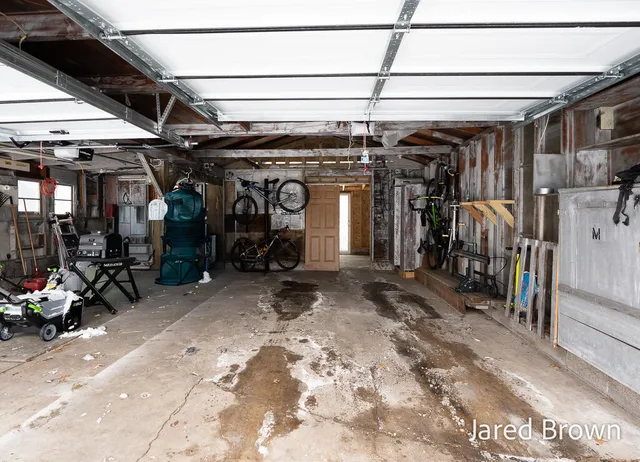 $215,000 | 2012 Moulton Avenue, Muskegon, MI 49445