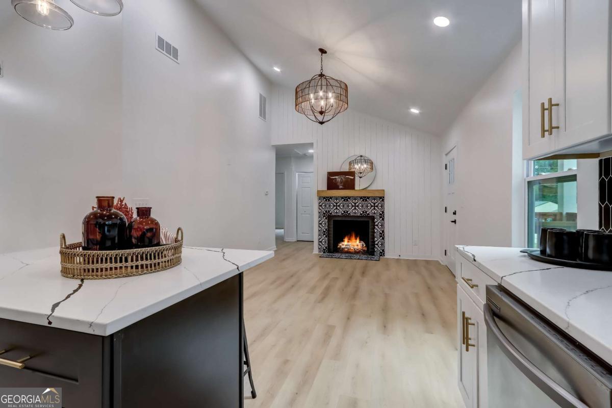 1250 Byewood Lane Southwest Atlanta, GA 30310 - Photo 15 of 48