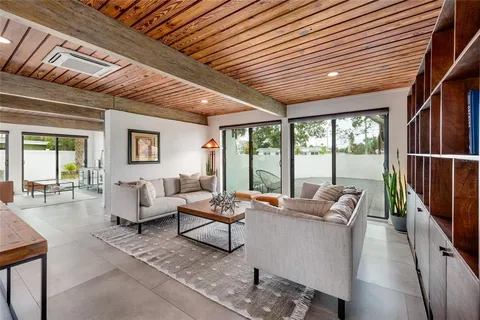 $739,500 | 302 41st Avenue, St. Pete Beach, FL 33706