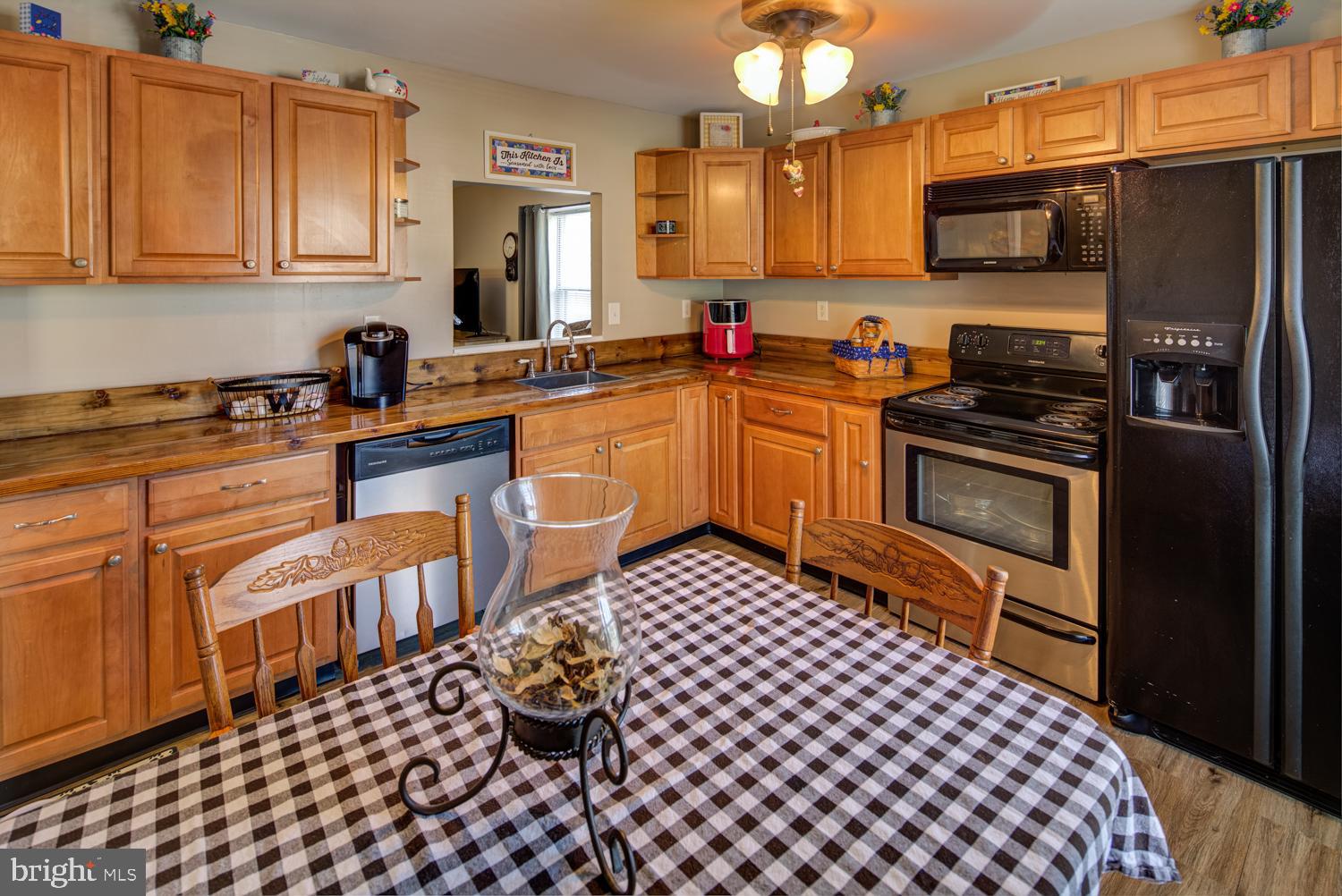 314 Stonebrook Place Dover, DE 19904 - Photo 2 of 23