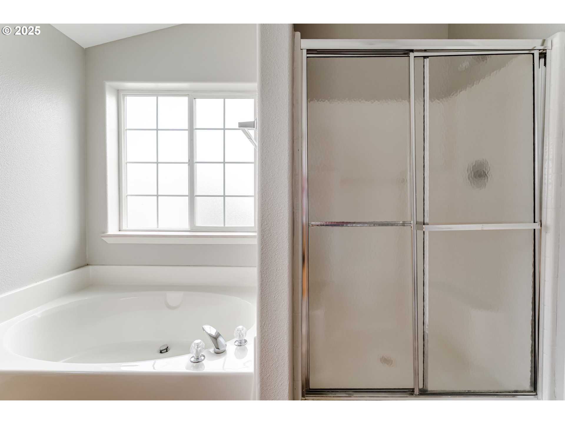 5211 Golden Eagle Drive Eugene, OR 97402 - Photo 18 of 32