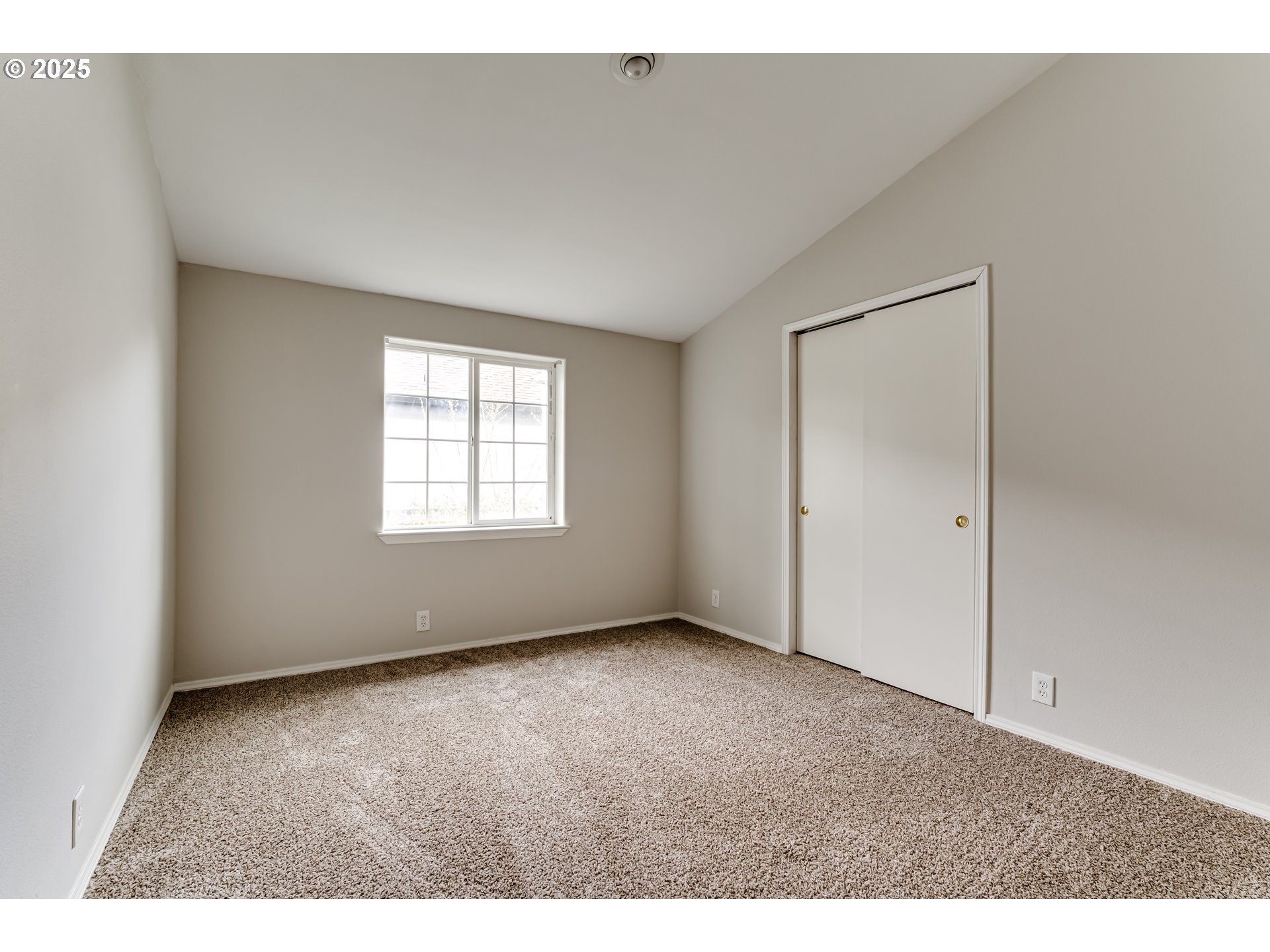 5211 Golden Eagle Drive Eugene, OR 97402 - Photo 20 of 32