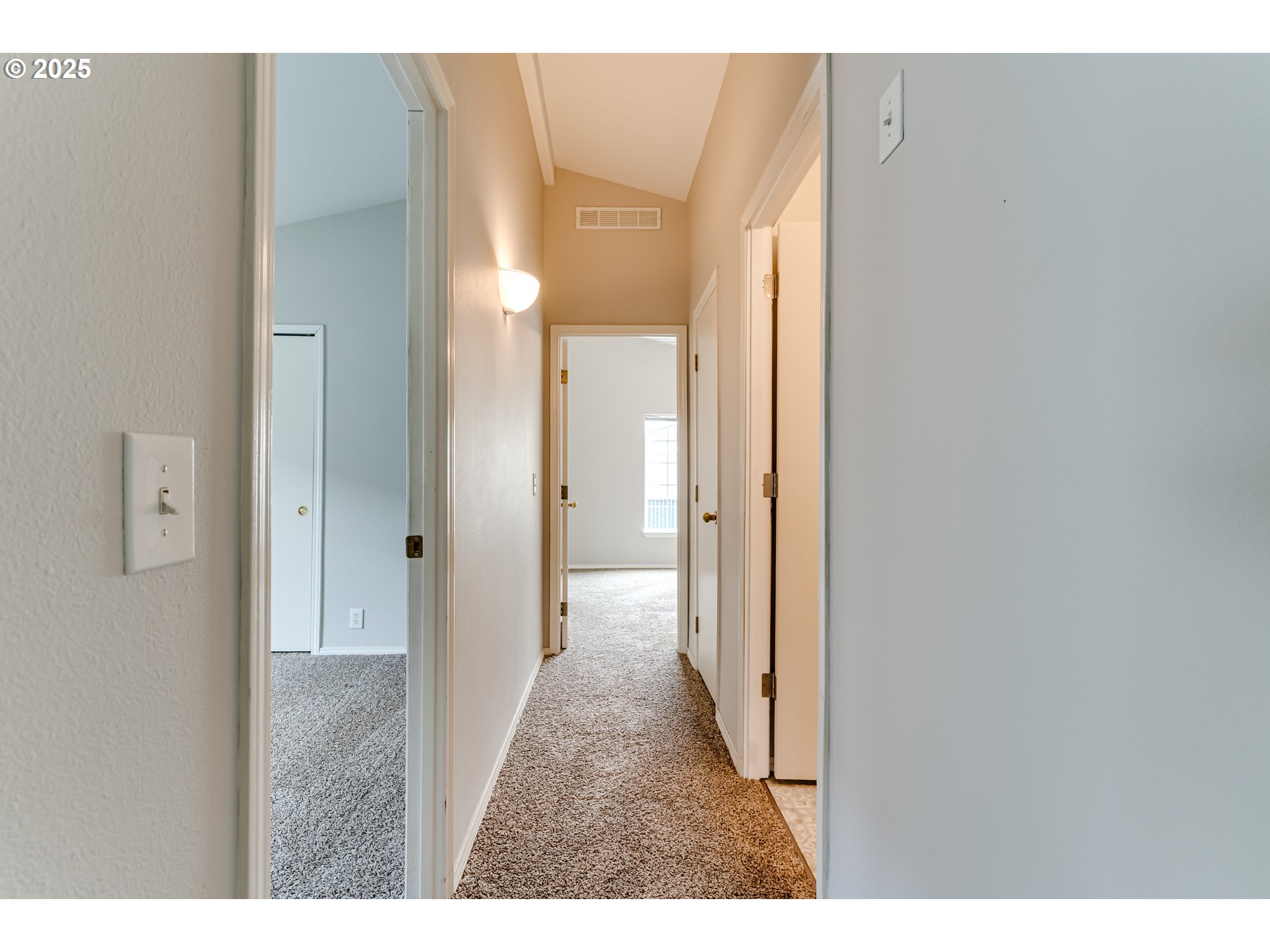 5211 Golden Eagle Drive Eugene, OR 97402 - Photo 25 of 32