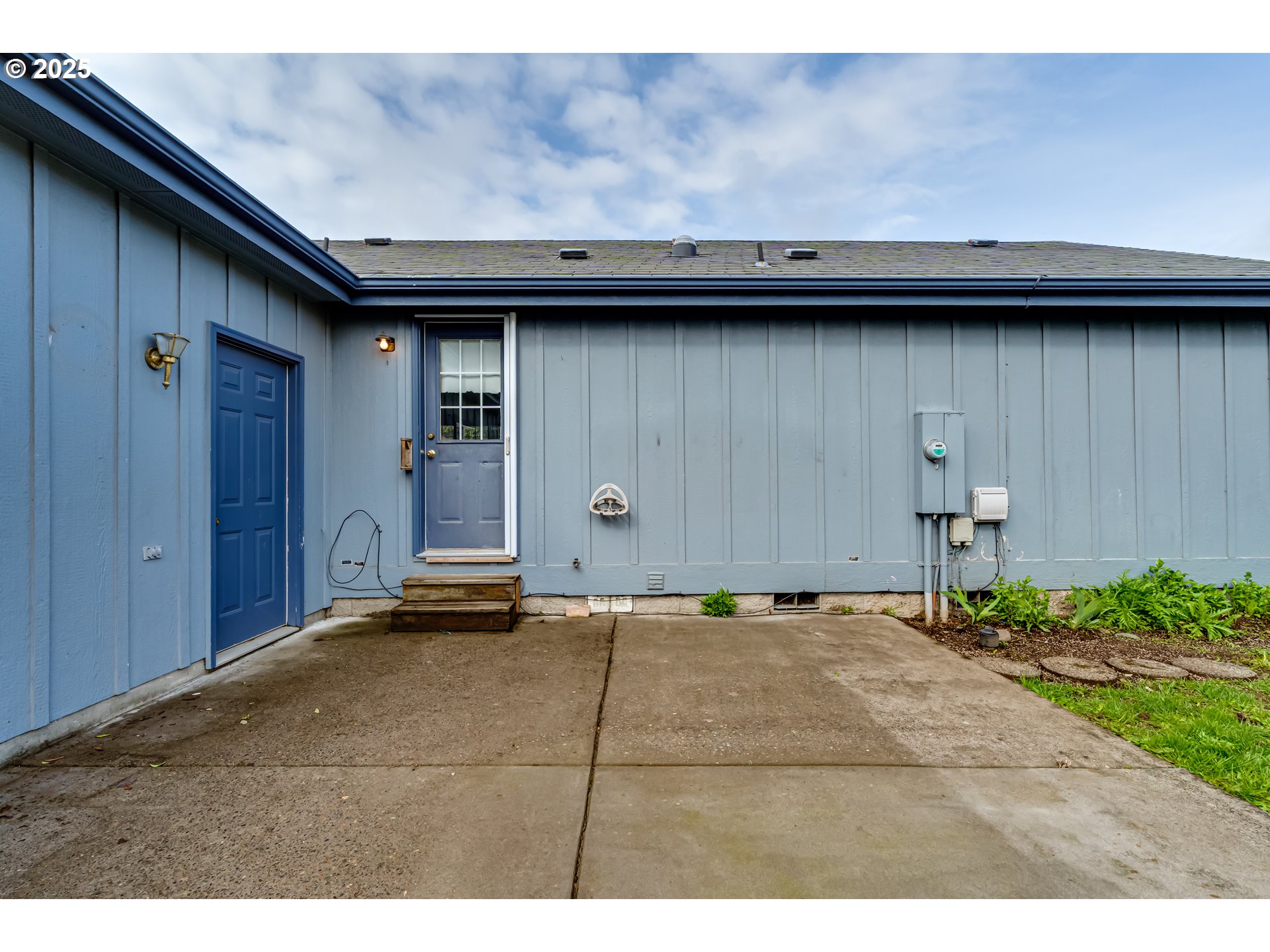 5211 Golden Eagle Drive Eugene, OR 97402 - Photo 31 of 32