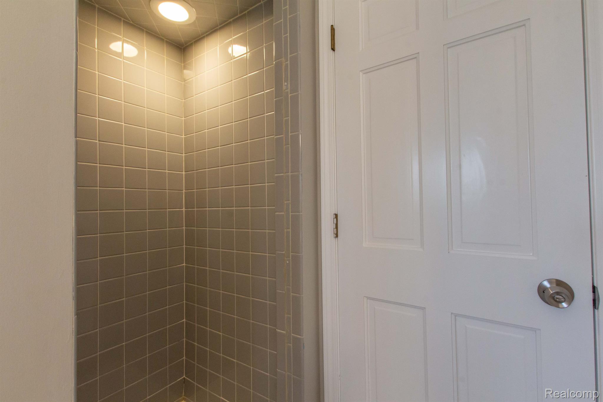 876 Taj Drive Rochester, MI 48307 - Photo 60 of 81 Gallery Image 60