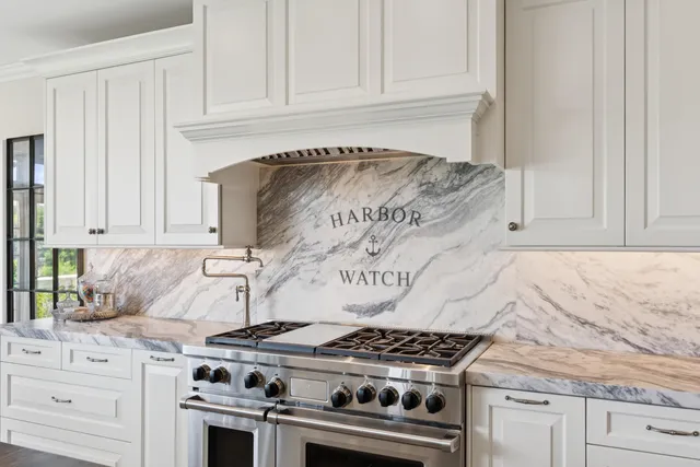 $9,998,000 | 60 Ocean Avenue, Kennebunkport, ME 04046