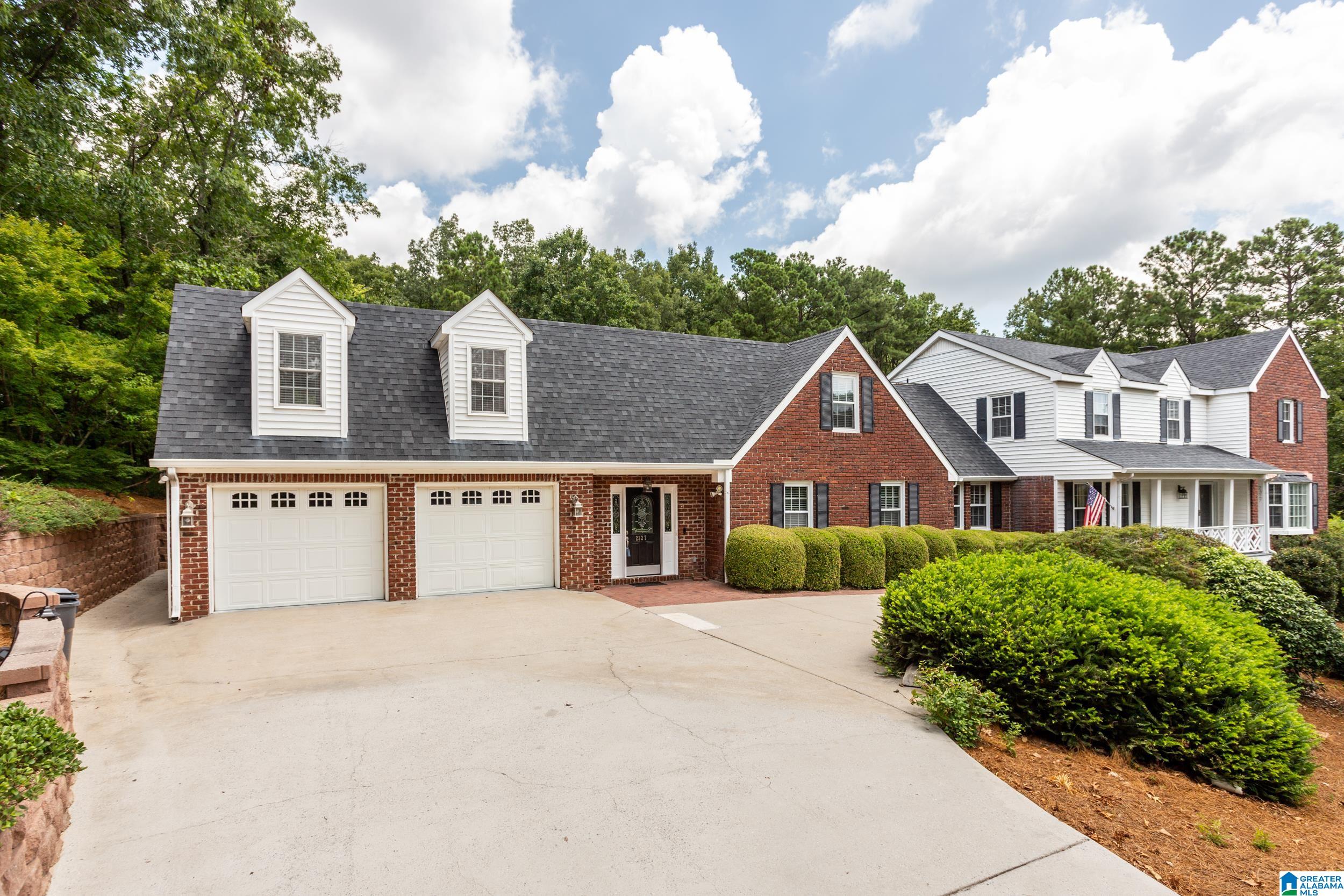 2327 Ridgeview Road Anniston, AL 36207 - Photo 2 of 61