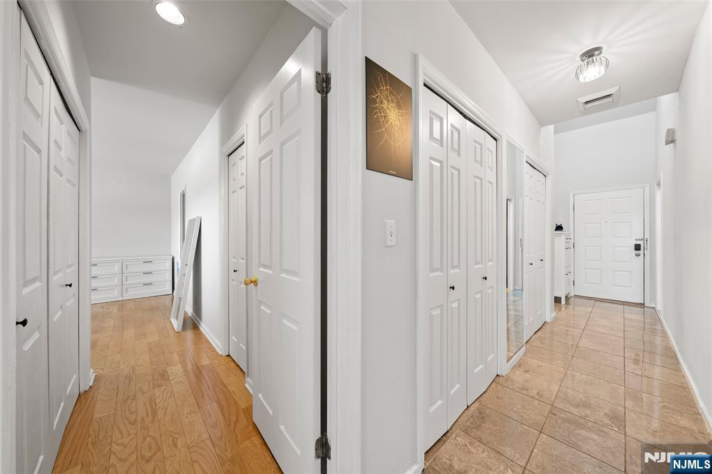 300 Gorge Road, Unit 62 Cliffside Park, NJ 07010 - Photo 14 of 31