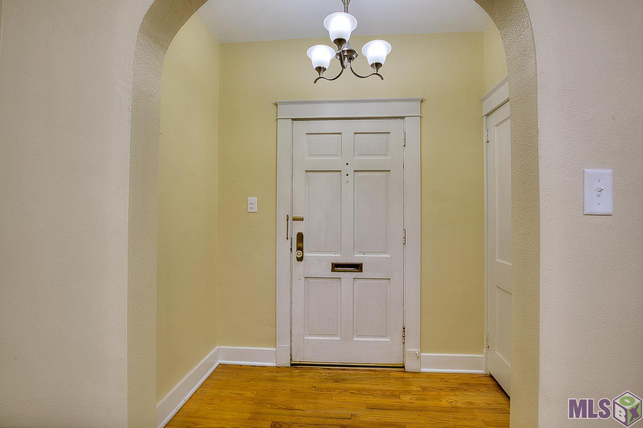 2451 July Street Baton Rouge, LA 70808 - Photo 4 of 20 Gallery Image 4