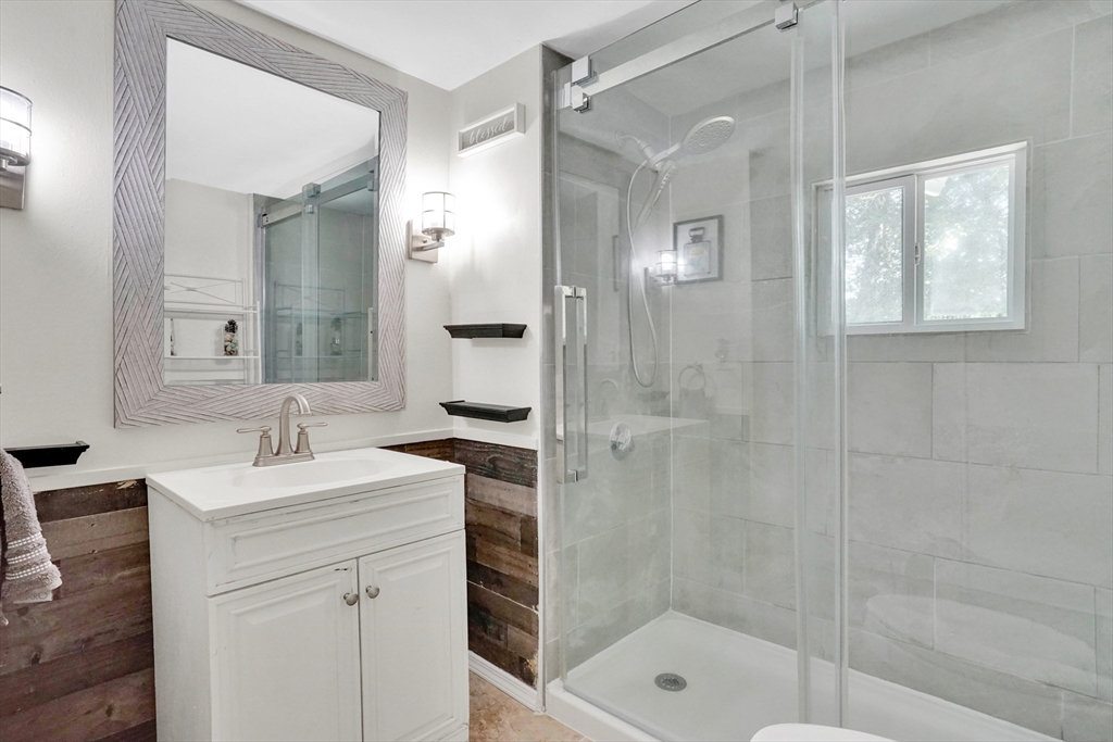 67 Fieldston Street Springfield, MA 01119 - Photo 15 of 16