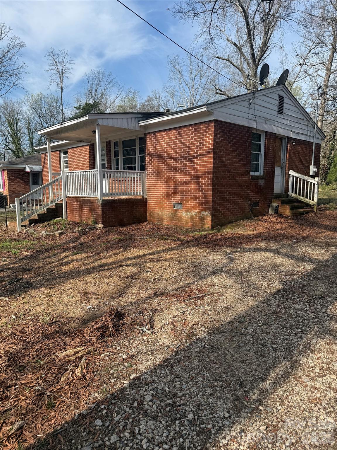 205 Jewel Street Chester, SC 29706 - Photo 2 of 20