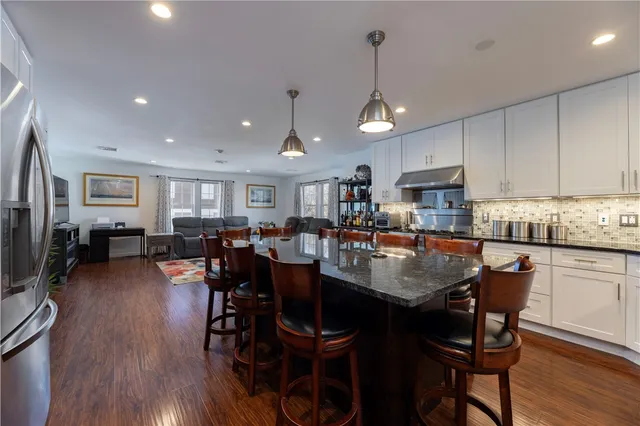 $3,500,000 | 14 Clinton Avenue, Jamestown, RI 02835