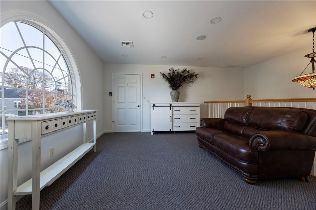 14 Clinton Avenue Jamestown, RI 02835 - Photo 20 of 40 Second floor landing