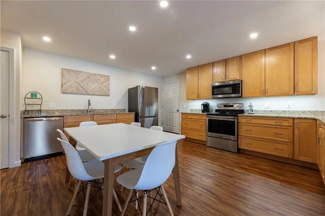 $3,500,000 | 14 Clinton Avenue, Jamestown, RI 02835