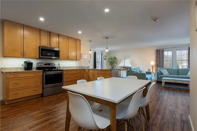 $3,500,000 | 14 Clinton Avenue, Jamestown, RI 02835