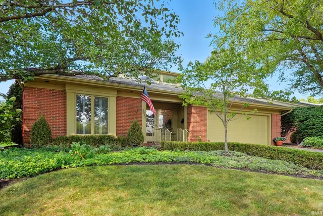 $379,900 | 2826 Little River Run, Fort Wayne, IN 46804