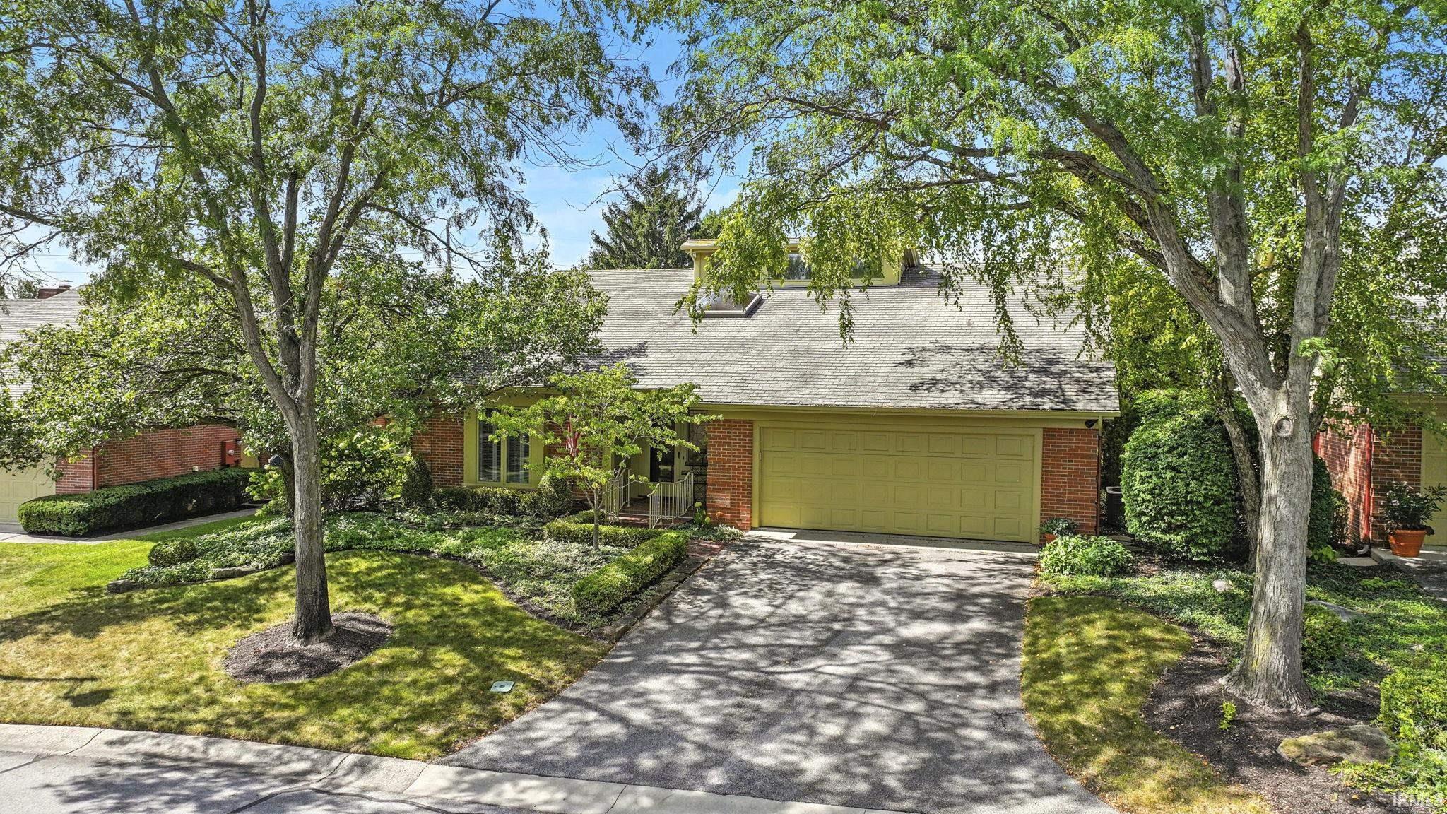 2826 Little River Run Fort Wayne, IN 46804 - Photo 4 of 36