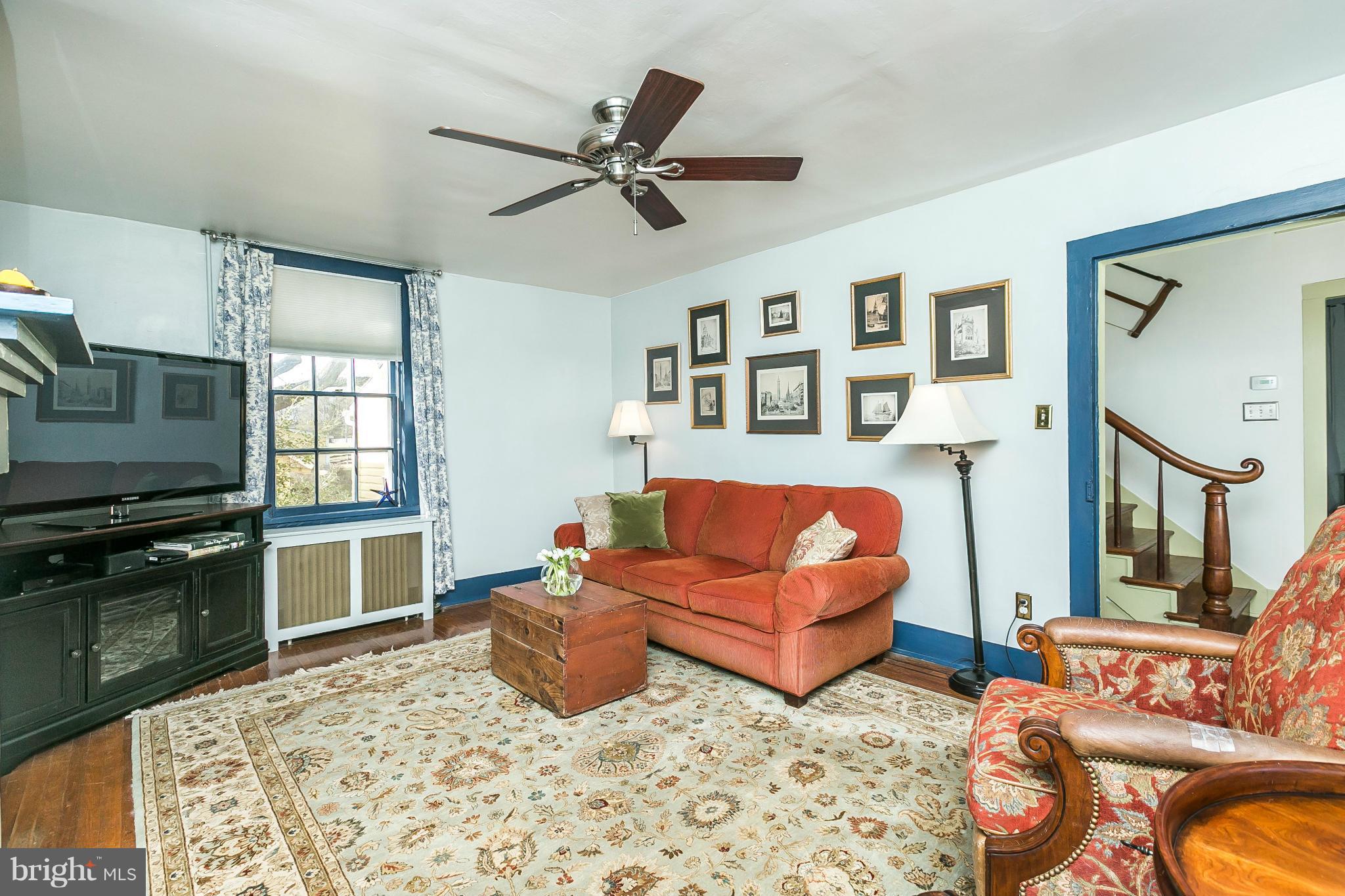 12656 Manor Road Glen Arm, MD 21057 - Photo 9 of 30 Living Room