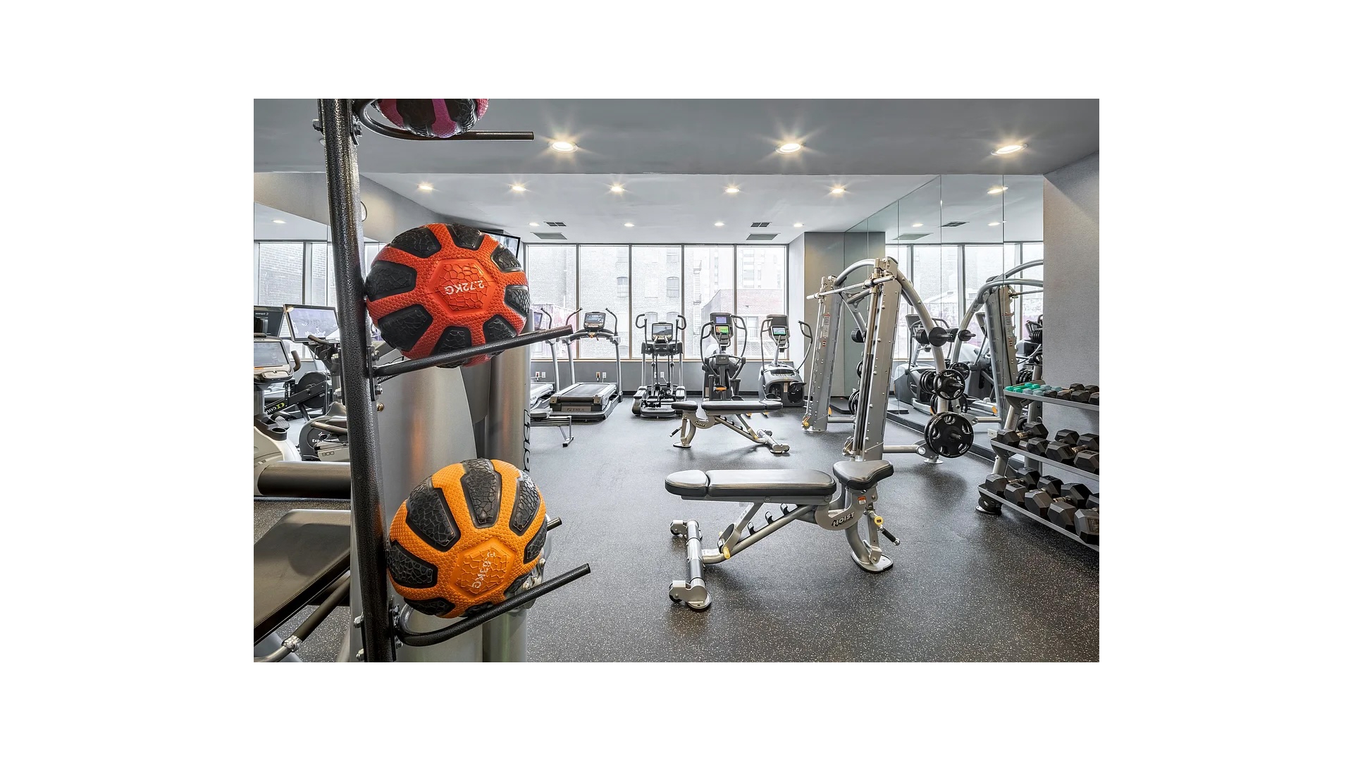 200 East 89th Street, Unit 9B Manhattan, NY 10128 - Photo 13 of 17
