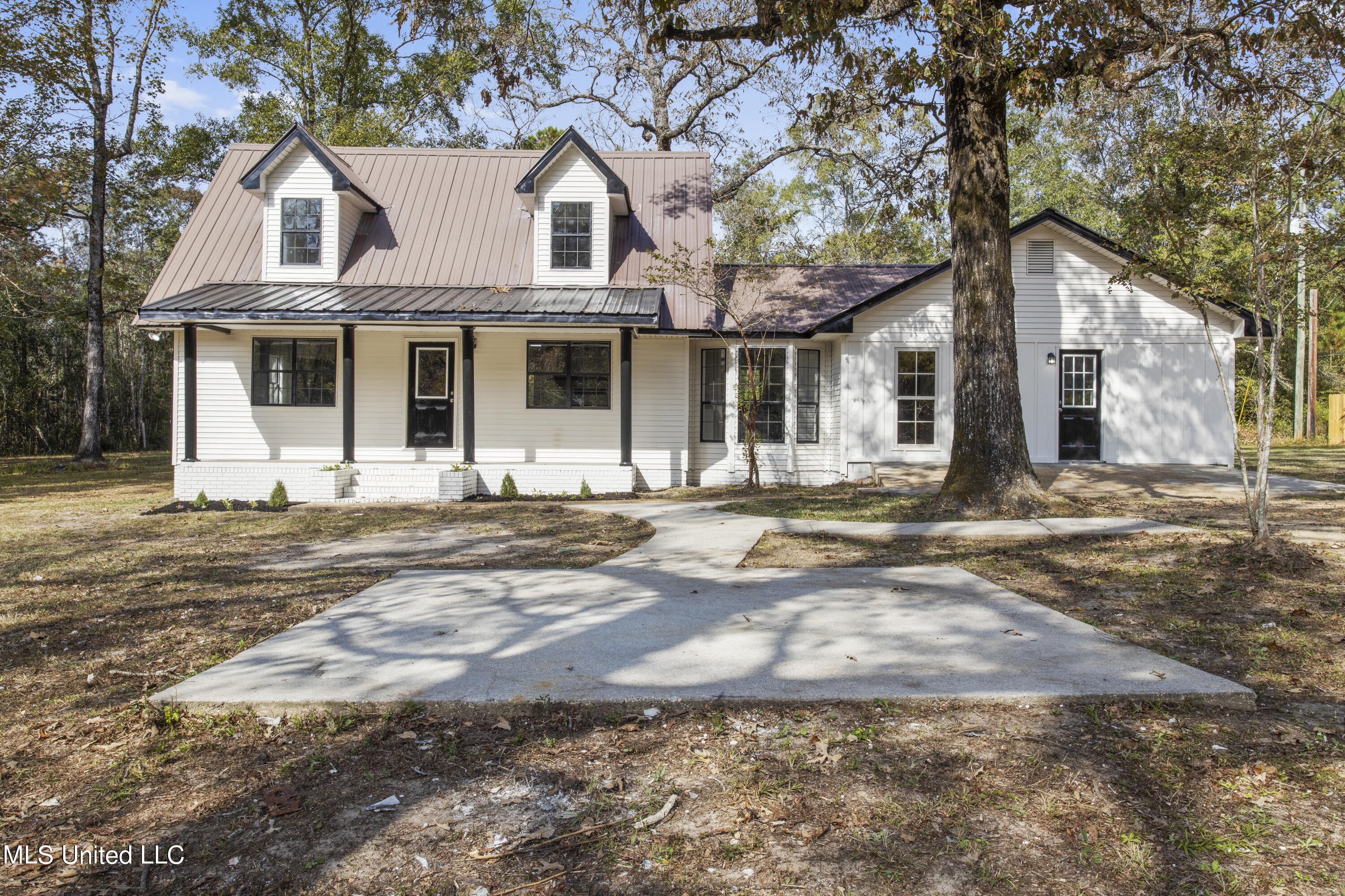 49 Old Airport Road Wiggins, MS 39577 - Photo 1 of 38 001