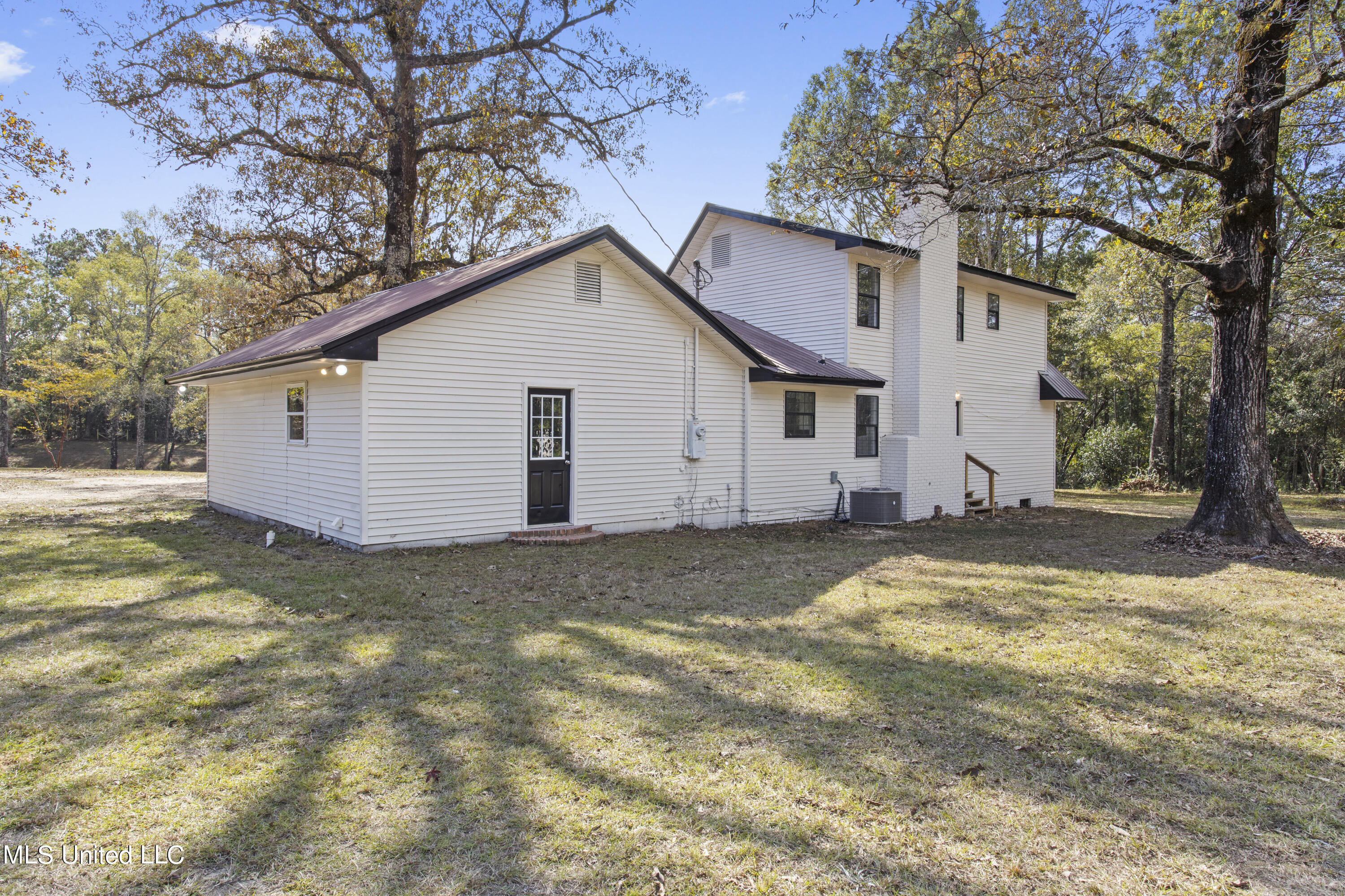 49 Old Airport Road Wiggins, MS 39577 - Photo 34 of 38 030