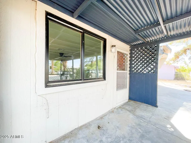 a view of an outdoor space