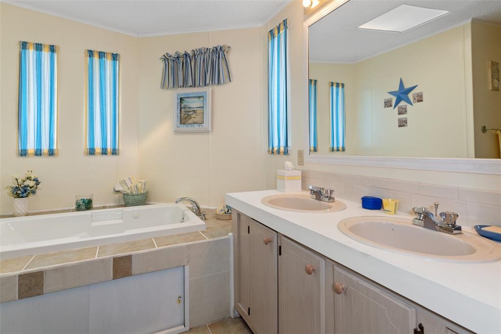 5181 Forest Glenn Drive Spring Hill, FL 34607 - Photo 17 of 42