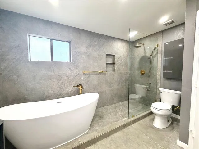 $2,300 | 923 Wayne Avenue, Duncanville, TX 75137