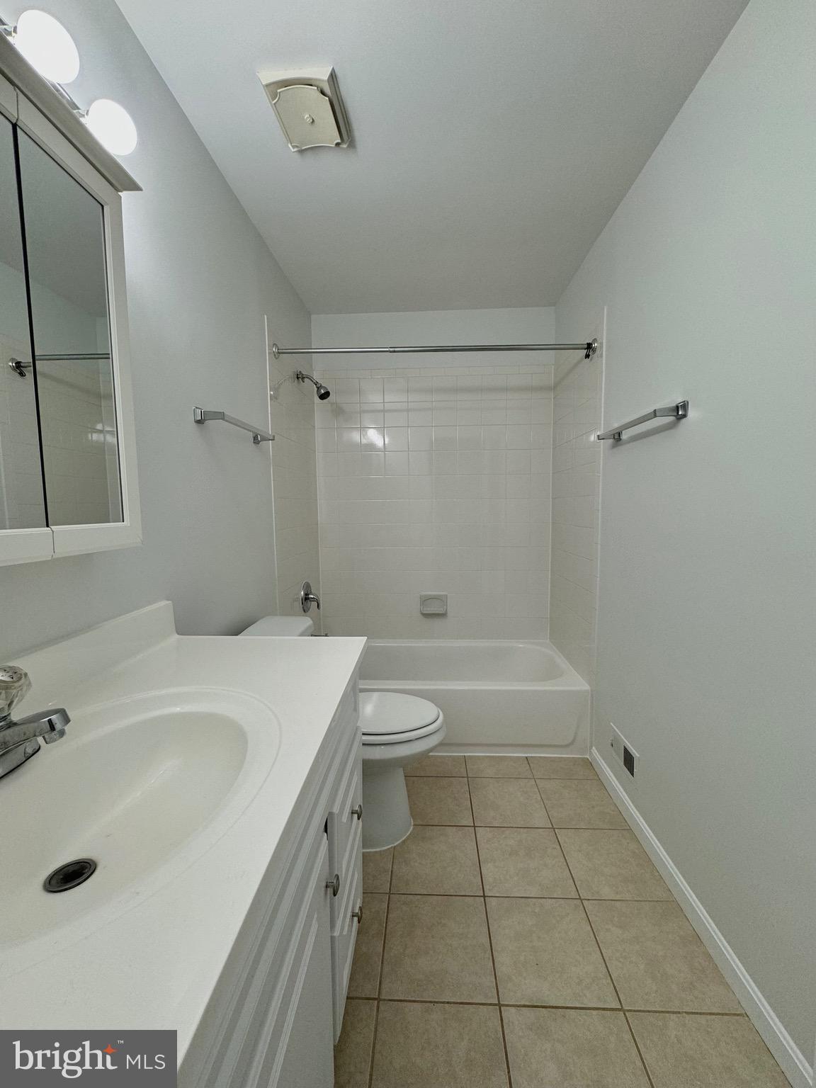 2868 Kelly Square Vienna, VA 22181 - Photo 18 of 28