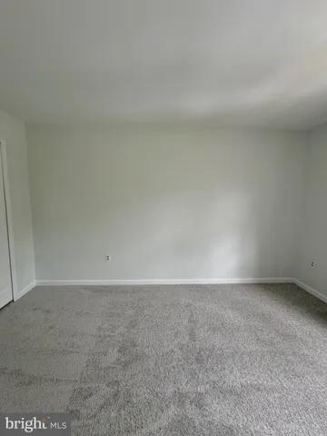 $3,250 | 2868 Kelly Square, Vienna, VA 22181