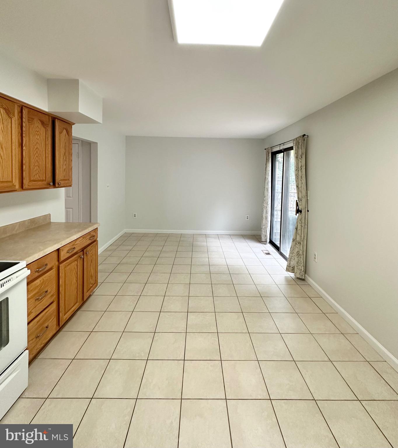 2868 Kelly Square Vienna, VA 22181 - Photo 10 of 28