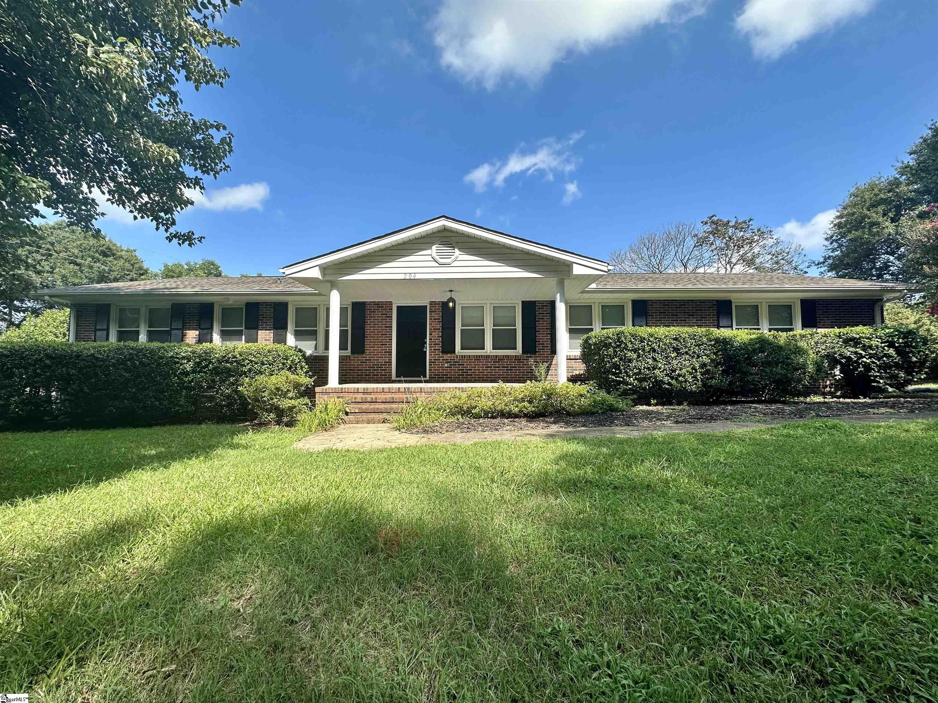 204 Donaree Drive Anderson, SC 29625 - Photo 1 of 17