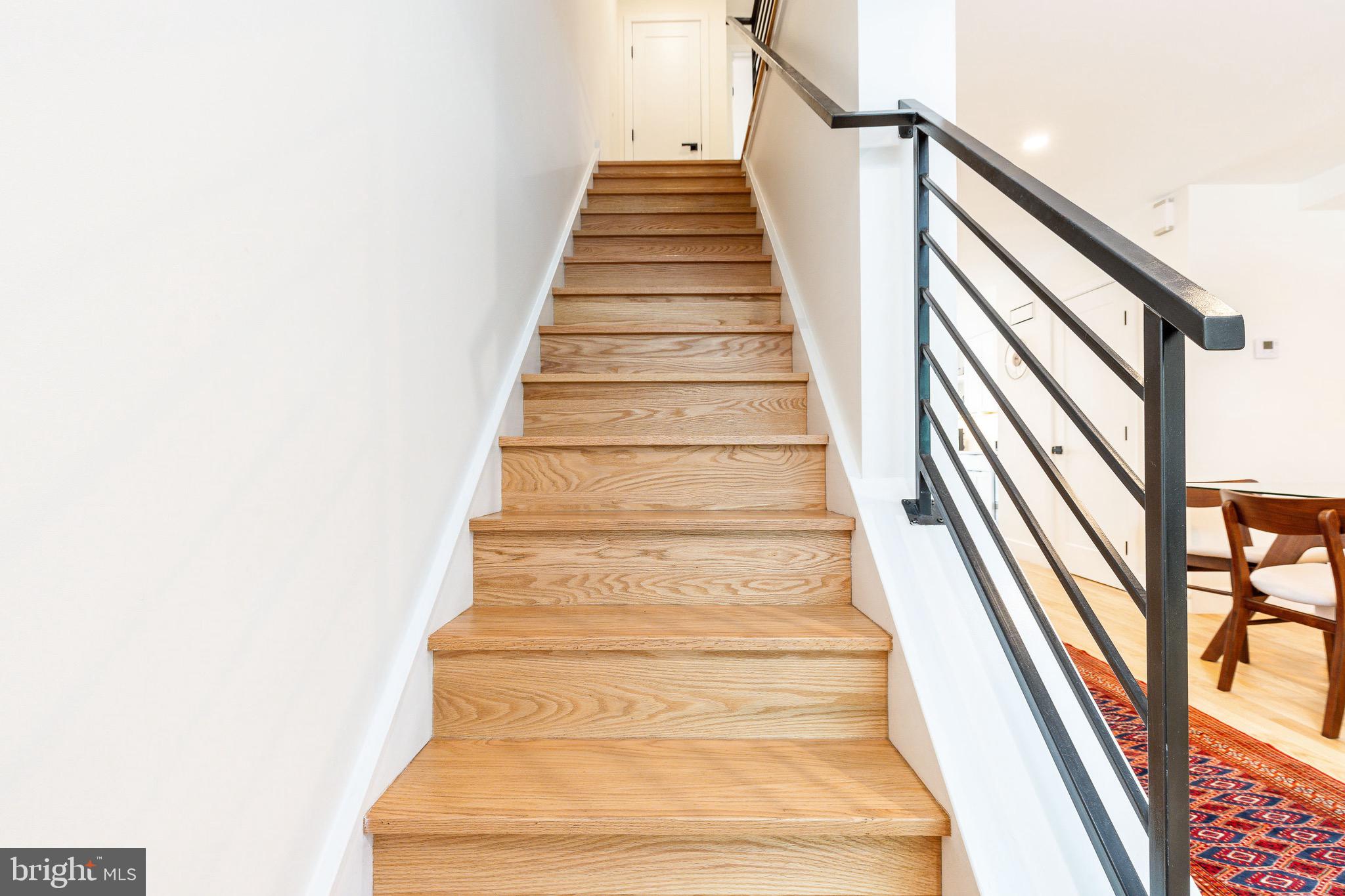 530 Reed Street Philadelphia, PA 19147 - Photo 17 of 57 a view of entryway