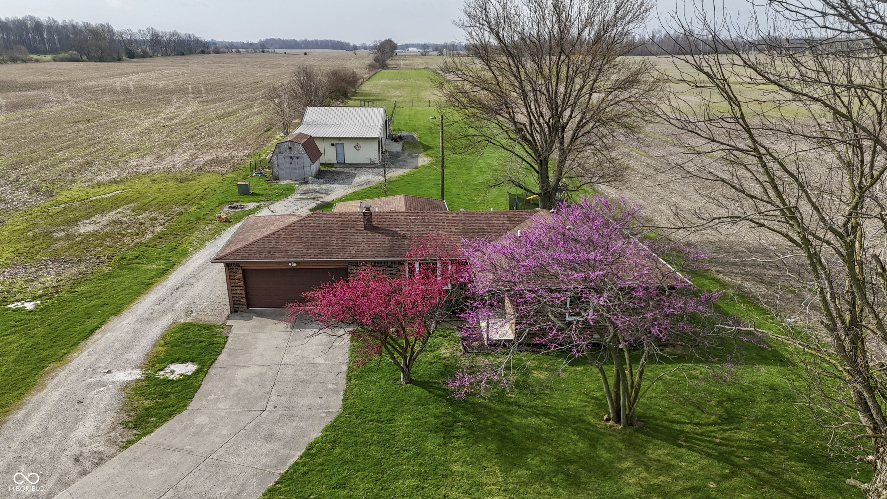 10445 Maze Road Indianapolis, IN 46259 - Photo 2 of 46