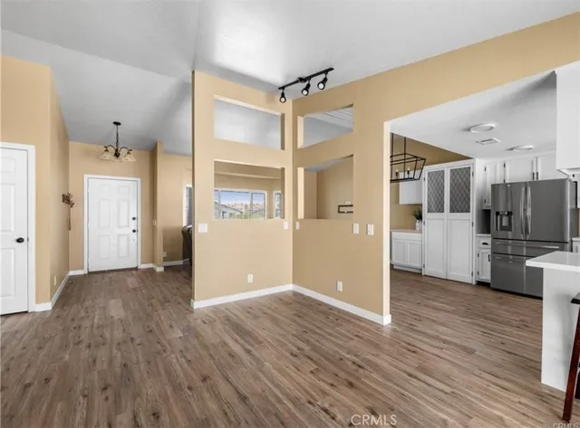 $2,950 | 13901 Hidden Valley Road, Victorville, CA 92395