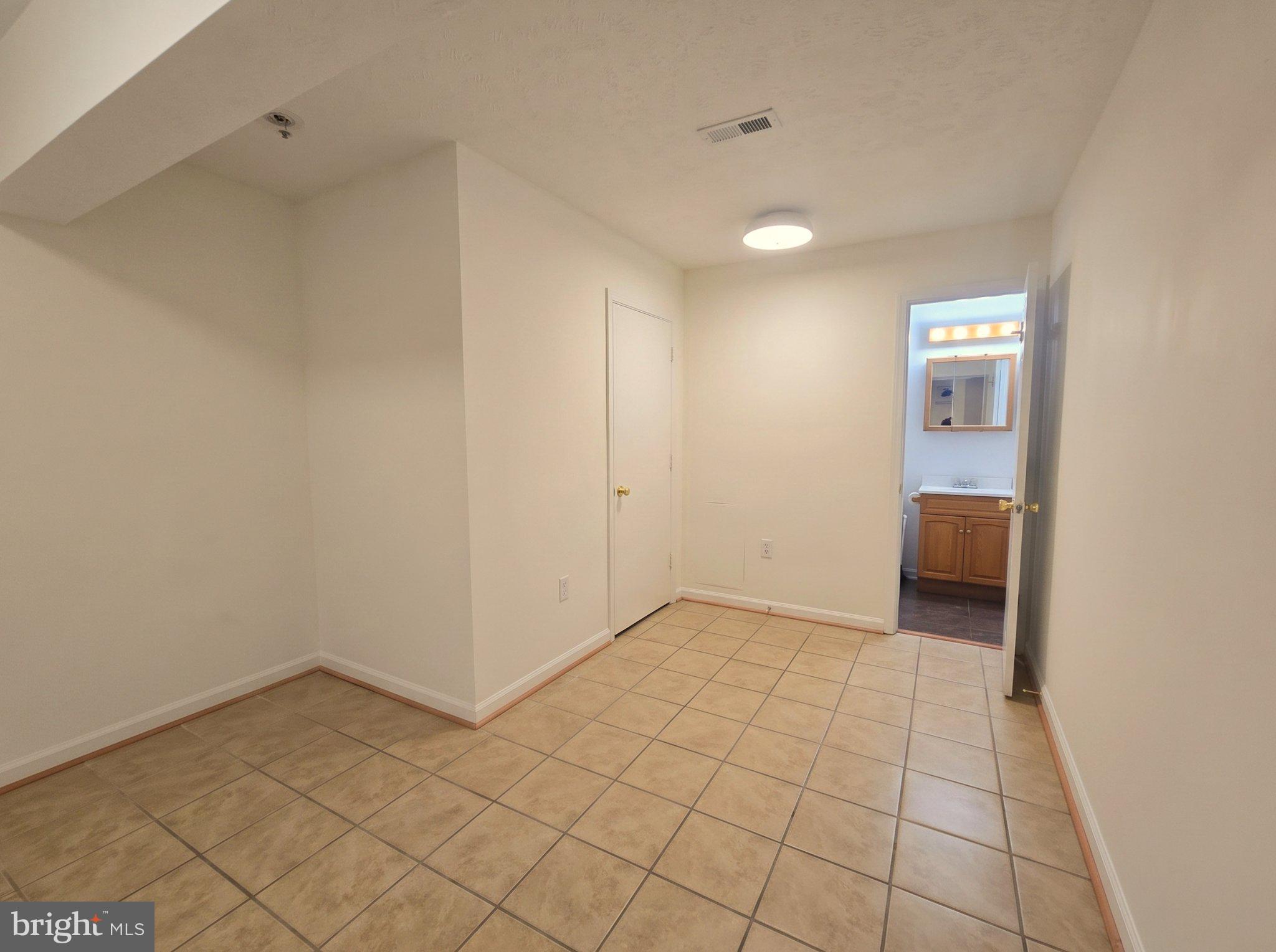 6603 Ronald Road Capitol Heights, MD 20743 - Photo 9 of 26 Gallery Image 9