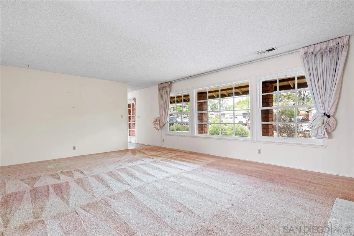 2257 Villa Maria Road North Claremont, CA 91711 - Photo 20 of 44 a view of an empty room with a window
