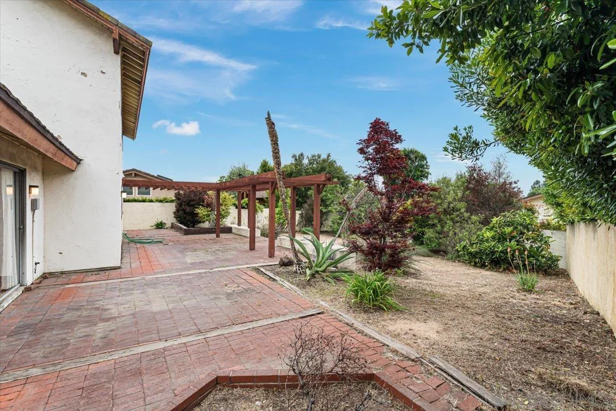 2257 Villa Maria Road North Claremont, CA 91711 - Photo 36 of 44 a view of outdoor space and yard