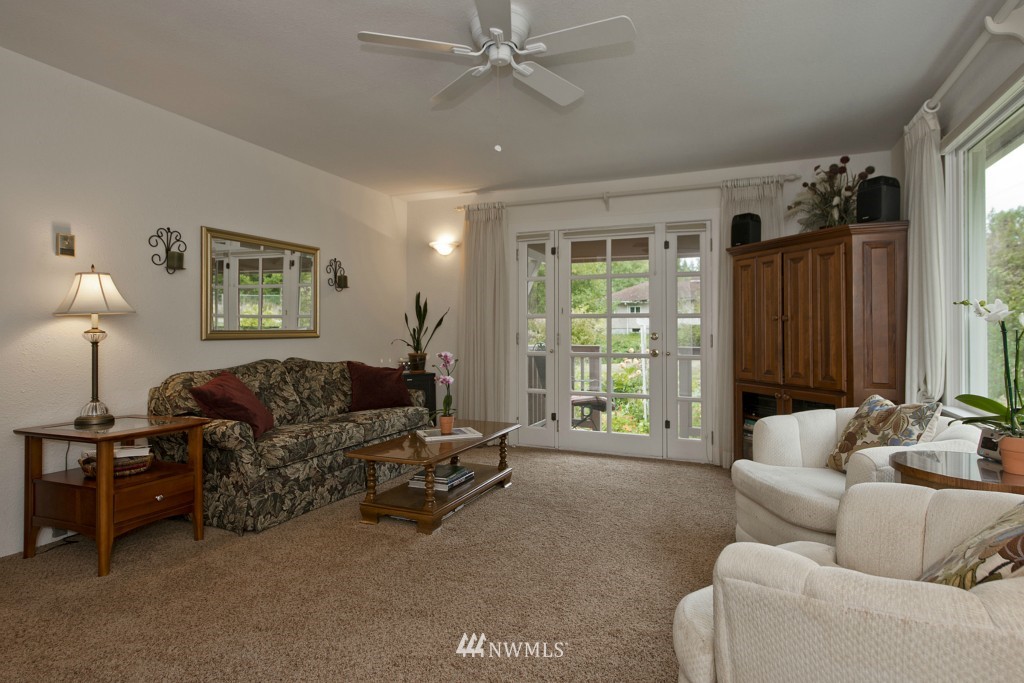 3875 Banner Road Southeast Port Orchard, WA 98366 - Photo 3 of 25 Gallery Image 3