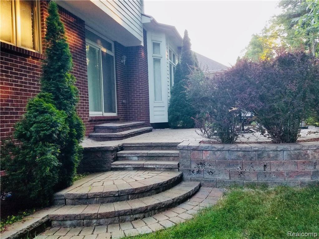 411 Mystic Valley Rochester Hills, MI 48307 - Photo 26 of 30